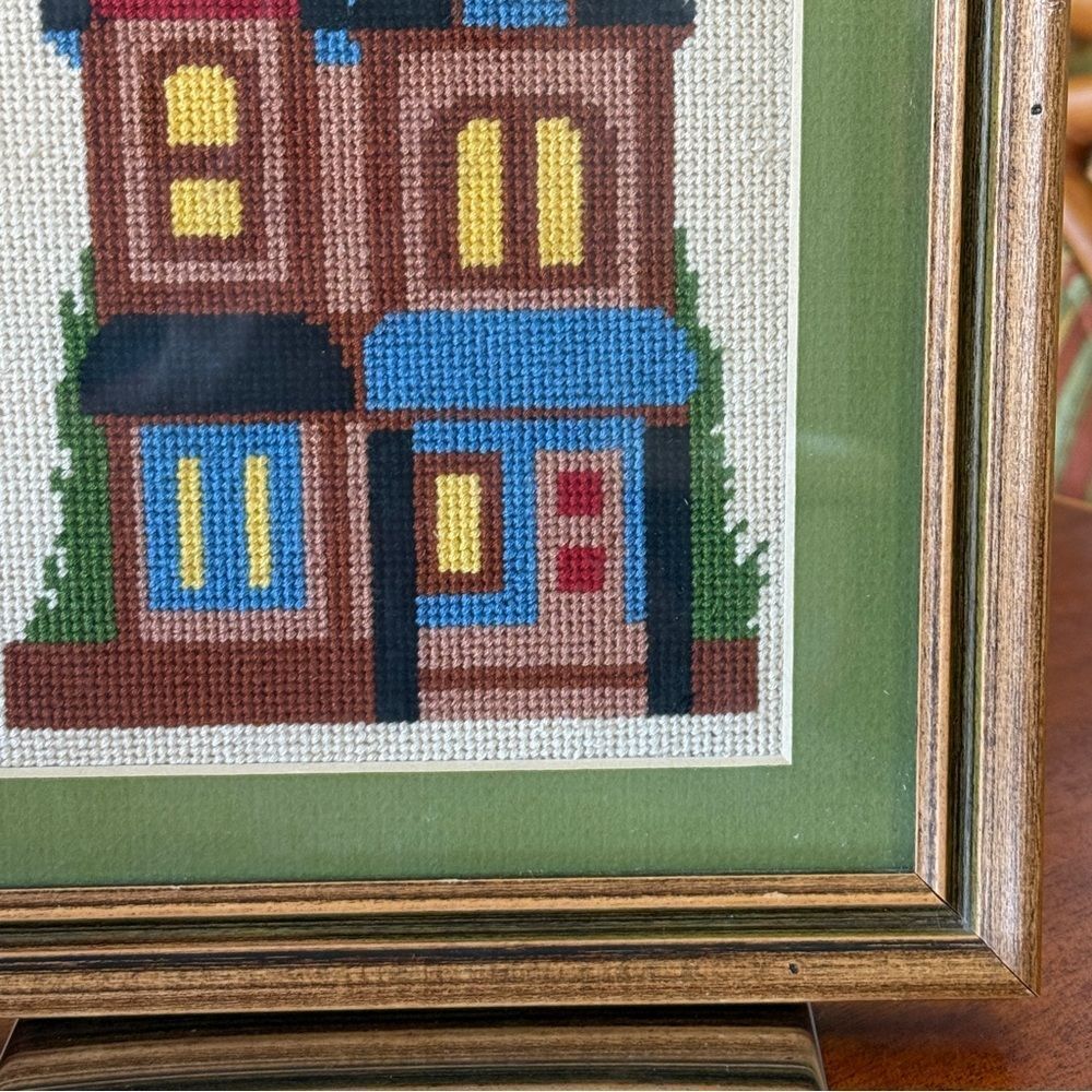 Vintage 70’s Framed Needlepoint House Art With Green Mat inside Brown Wood Frame - Picture 5 of 15